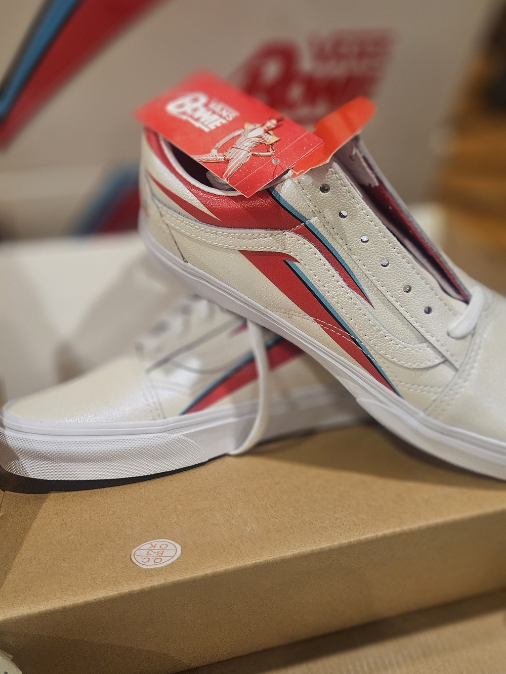 Vans x Bowie Low Top Sneaker - Red & White